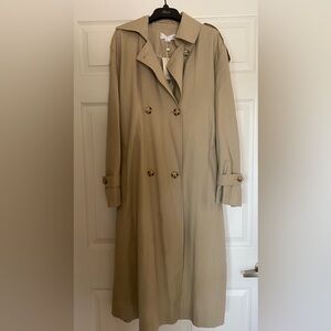 Women’s Mango Trench, size Medium. Excellent condition.